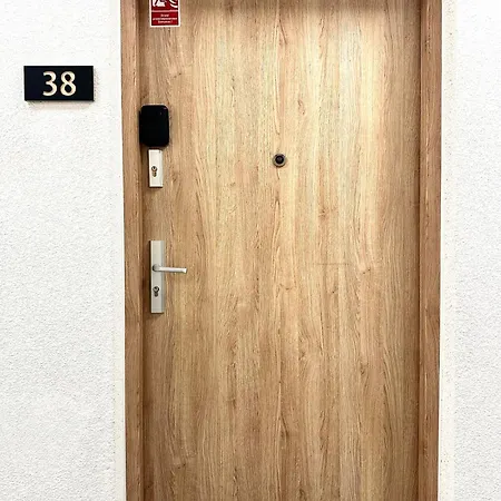 Zarembowicza Apt 37 - Self Check-In 20H - Parking &Lift Wroclaw Exterior photo