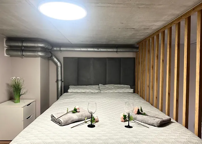 Zarembowicza Apt 37 - Self Check-In 20H - Parking &Lift