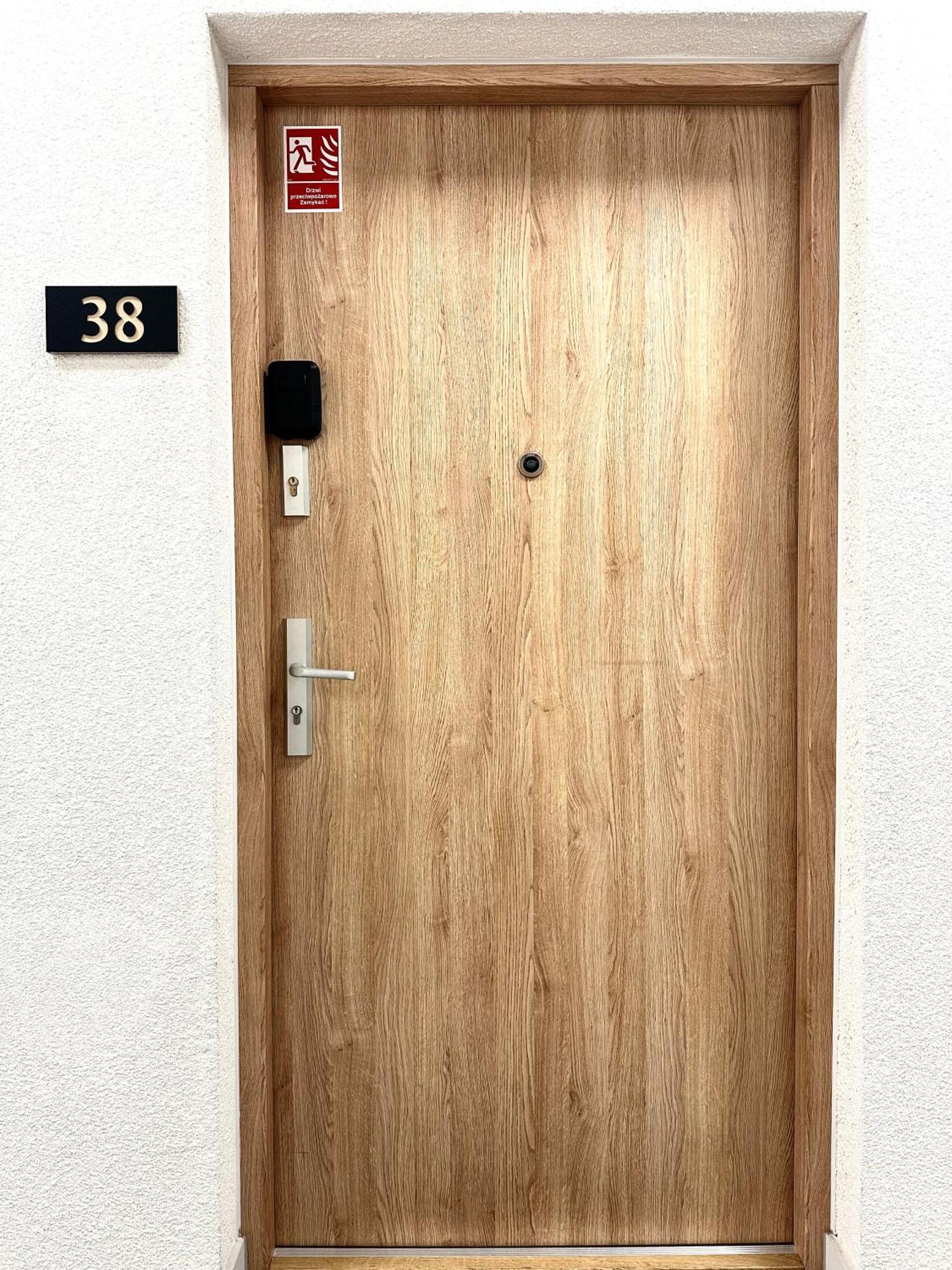 Zarembowicza 37 - Self Check-in 20h - Parking &lift Apartmán *