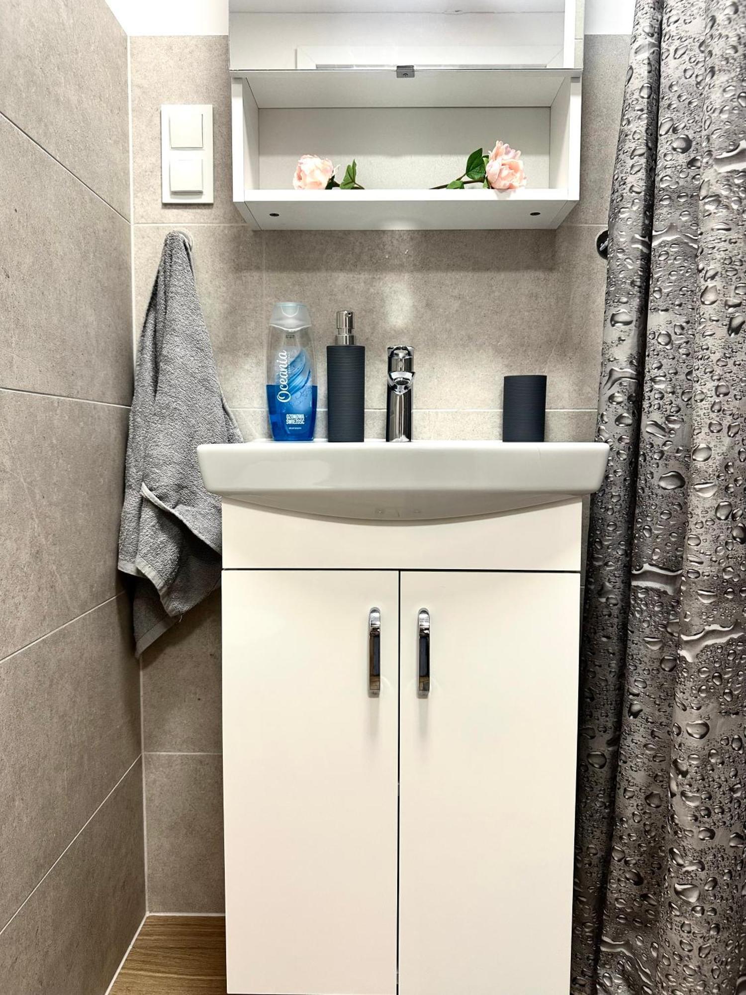 Zarembowicza 37 - Self Check-in 20h - Parking &lift Apartmán Vratislav